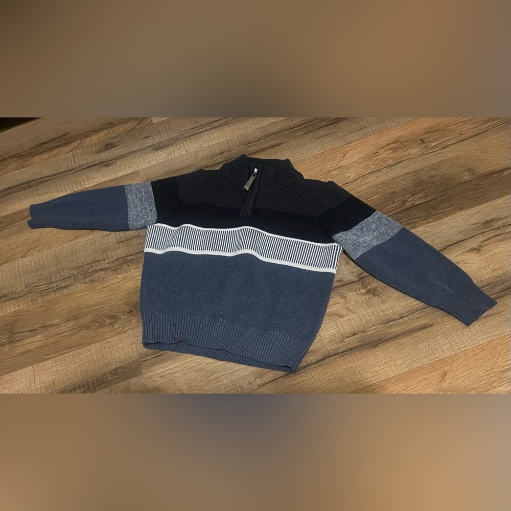 Steve’s Jeans  Sweater